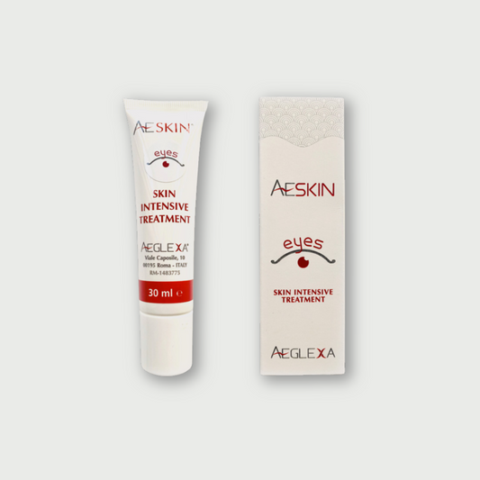 Trattamento contorno occhi anti-età con astaxantina per proteggere dai danni da luce e ridurre rughe sottili.