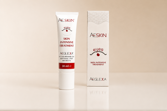AESKIN Eyes contorno occhi 30 ml — tubetto e astuccio affiancati su fondo neutro beige